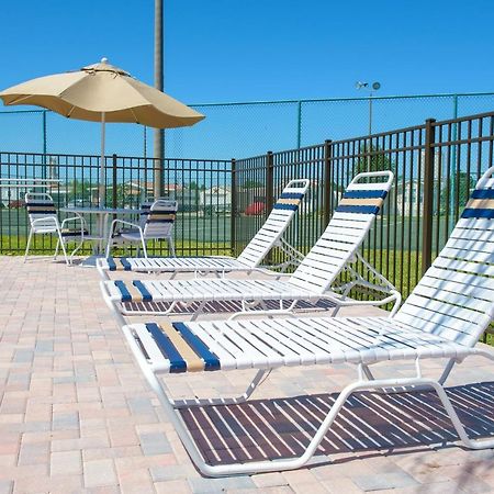 Majestic Oaks RV Resort Zephyrhills Exterior foto